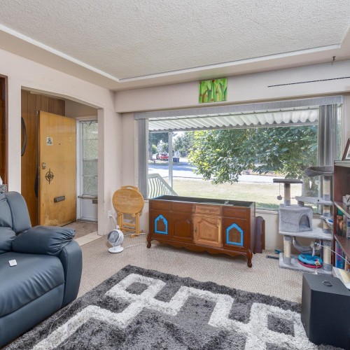 Photo 5 at 13759 111 Avenue, Bolivar Heights, North Surrey Photo 5 at 13759 111 Avenue, Bolivar Heights, North Surrey