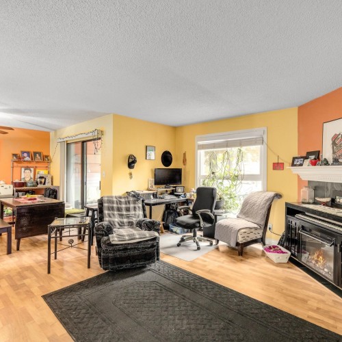 Photo 3 at 14810 Holly Park Lane, Guildford, North Surrey Photo 3 at 14810 Holly Park Lane, Guildford, North Surrey