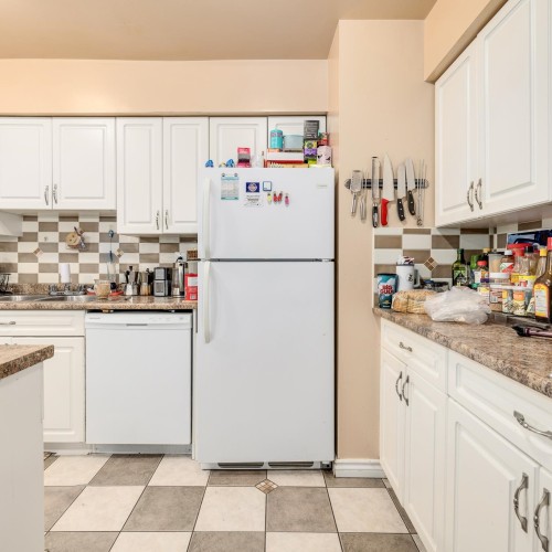 Photo 9 at 14810 Holly Park Lane, Guildford, North Surrey Photo 9 at 14810 Holly Park Lane, Guildford, North Surrey