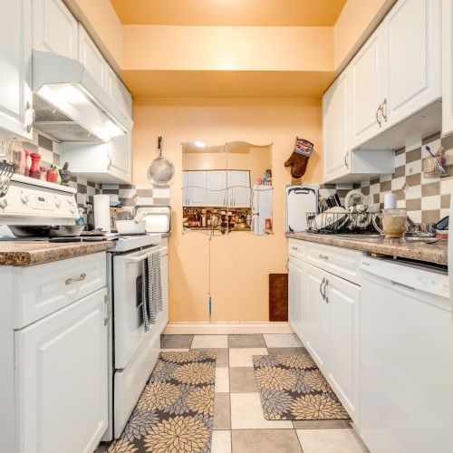 Photo 10 at 14810 Holly Park Lane, Guildford, North Surrey Photo 10 at 14810 Holly Park Lane, Guildford, North Surrey