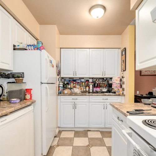 Photo 11 at 14810 Holly Park Lane, Guildford, North Surrey Photo 11 at 14810 Holly Park Lane, Guildford, North Surrey