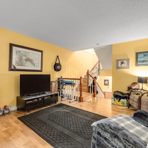 Photo 4 at 14810 Holly Park Lane, Guildford, North Surrey Photo 4 at 14810 Holly Park Lane, Guildford, North Surrey