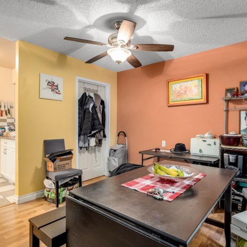 Photo 8 at 14810 Holly Park Lane, Guildford, North Surrey Photo 8 at 14810 Holly Park Lane, Guildford, North Surrey