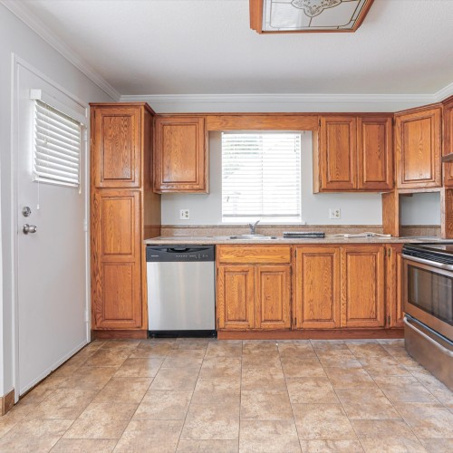 Photo 13 at 14134 67 Avenue, East Newton, Surrey Photo 13 at 14134 67 Avenue, East Newton, Surrey