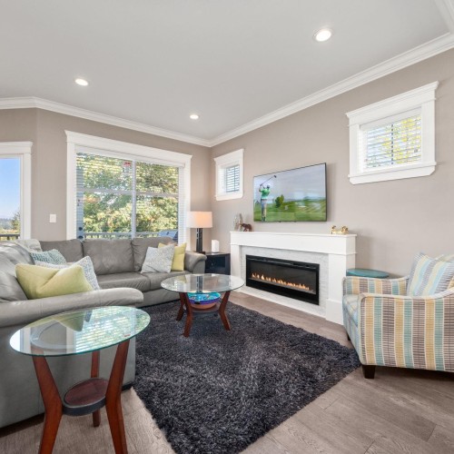 Photo 3 at 18 - 7177 179th Street, Cloverdale BC, Cloverdale Photo 3 at 18 - 7177 179th Street, Cloverdale BC, Cloverdale