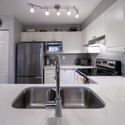 Photo 3 at 305 - 13733 74 Avenue, East Newton, Surrey Photo 3 at 305 - 13733 74 Avenue, East Newton, Surrey