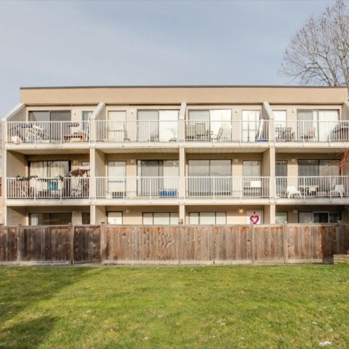 Photo 3 at 68 - 17712 60 Avenue, Cloverdale BC, Cloverdale Photo 3 at 68 - 17712 60 Avenue, Cloverdale BC, Cloverdale