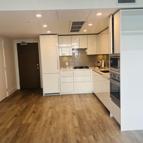 Photo 3 at 2003 - 10428 Whalley Boulevard, Whalley, North Surrey Photo 3 at 2003 - 10428 Whalley Boulevard, Whalley, North Surrey