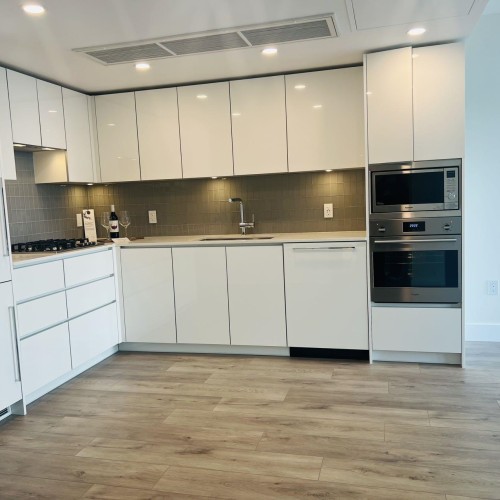 Photo 4 at 2003 - 10428 Whalley Boulevard, Whalley, North Surrey Photo 4 at 2003 - 10428 Whalley Boulevard, Whalley, North Surrey