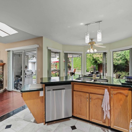 Photo 11 at 6041 186 Street, Cloverdale BC, Cloverdale Photo 11 at 6041 186 Street, Cloverdale BC, Cloverdale