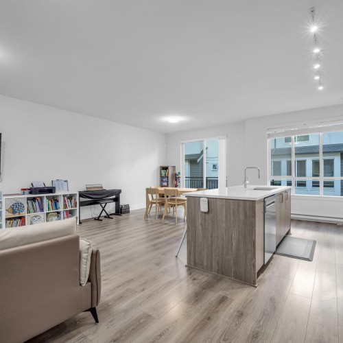 Photo 3 at 103 - 9688 162a Street, Fleetwood Tynehead, Surrey Photo 3 at 103 - 9688 162a Street, Fleetwood Tynehead, Surrey