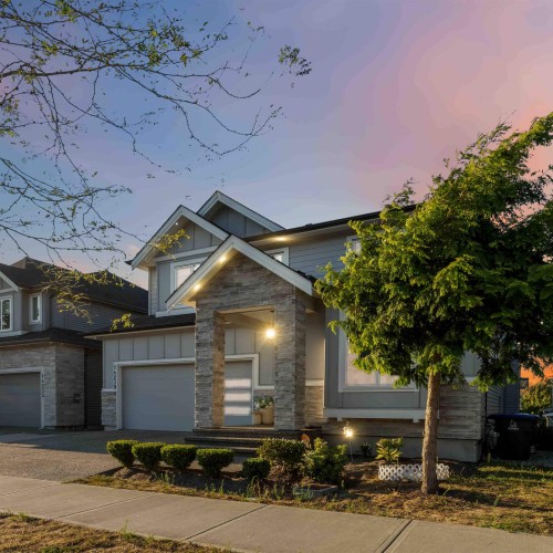 Photo 4 at 14239 61b Avenue, Sullivan Station, Surrey Photo 4 at 14239 61b Avenue, Sullivan Station, Surrey