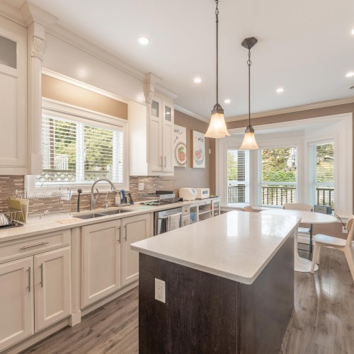 Photo 6 at 10938 131a Street, Whalley, North Surrey Photo 6 at 10938 131a Street, Whalley, North Surrey