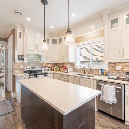 Photo 7 at 10938 131a Street, Whalley, North Surrey Photo 7 at 10938 131a Street, Whalley, North Surrey