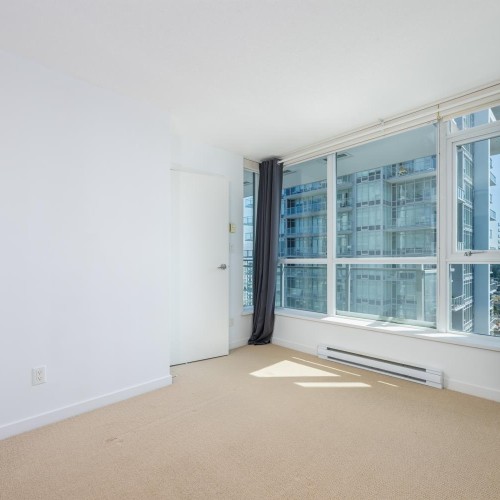 Photo 10 at 3305 - 13325 102a Avenue, Whalley, North Surrey Photo 10 at 3305 - 13325 102a Avenue, Whalley, North Surrey