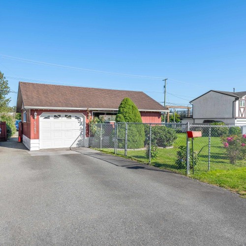 Photo 4 at 6282 175b Street, Cloverdale BC, Cloverdale Photo 4 at 6282 175b Street, Cloverdale BC, Cloverdale