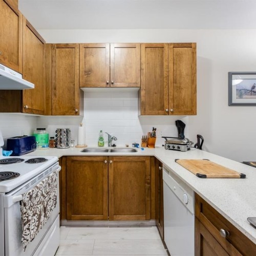 Photo 4 at 519 - 13277 108 Avenue, Whalley, North Surrey Photo 4 at 519 - 13277 108 Avenue, Whalley, North Surrey