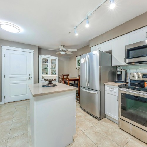 15210-pacific-avenue-white-rock-south-surrey-white-rock-10 at 303 - 15210 Pacific Avenue, White Rock, South Surrey White Rock 15210-pacific-avenue-white-rock-south-surrey-white-rock-10 at 303 - 15210 Pacific Avenue, White Rock, South Surrey White Rock